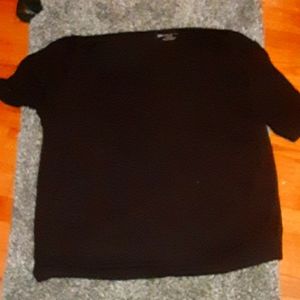 Black loose t-shirt